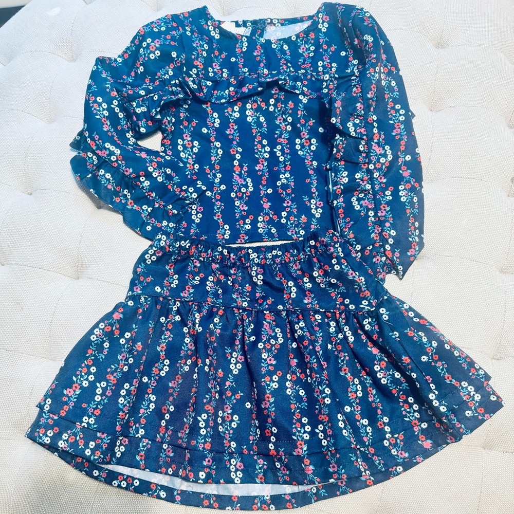 Kinder-kin 4T two piece outfit